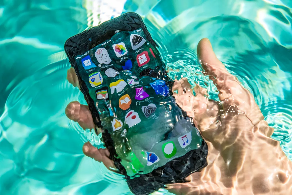 Apple desarrolla un iPhone que puede usarse bajo el agua