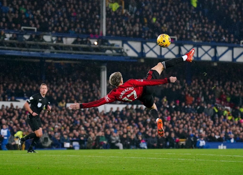 Garnacho tạo siêu phẩm, Man Utd đại thắng trên sân Everton - 2