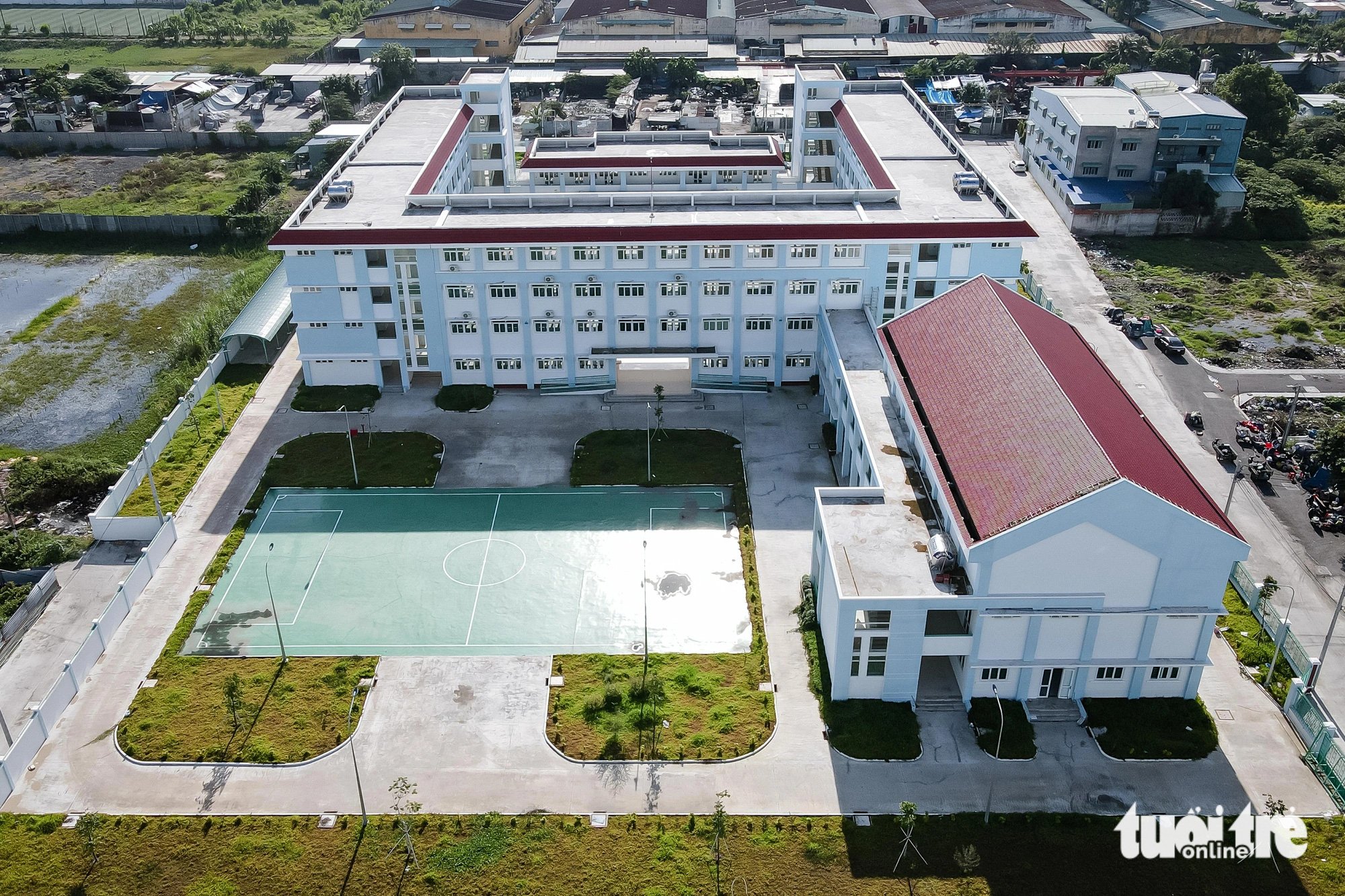 Trường tiểu học Nguyễn Công Trứ có tổng diện tích sử dụng đất quy hoạch 13.862 m2, diện tích xây dựng là 3.106 m2, tổng diện tích sàn xây dựng 6.910,62 m2, gồm có 4 tầng - Ảnh: PHƯƠNG NHI