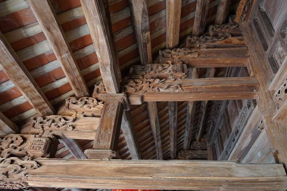 The house is made mainly of wood, has 7 compartments, is 9.8m wide, 21.5m long and 5m high. Photo: Quach Du