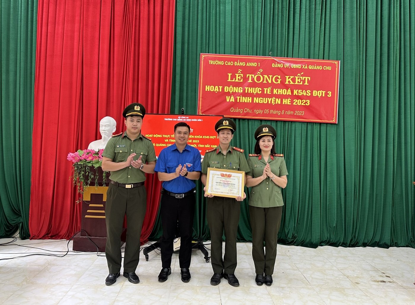 Nhiều công trình, phần việc ý nghĩa trong Chiến dịch "Thanh niên Công an tình nguyện" hè tại xã Quảng Chu ảnh 1