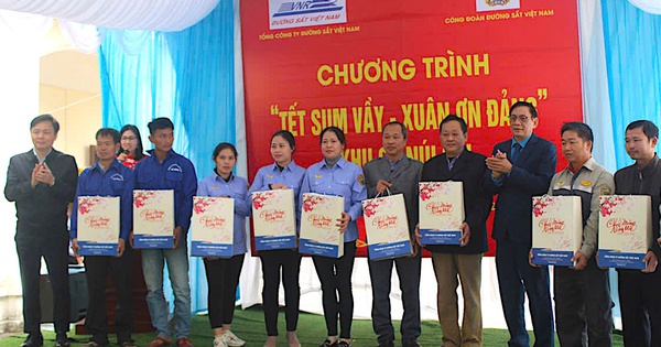 Đường sắt tổ chức “Tết sum vầy” sớm cho gần 300 khu ga