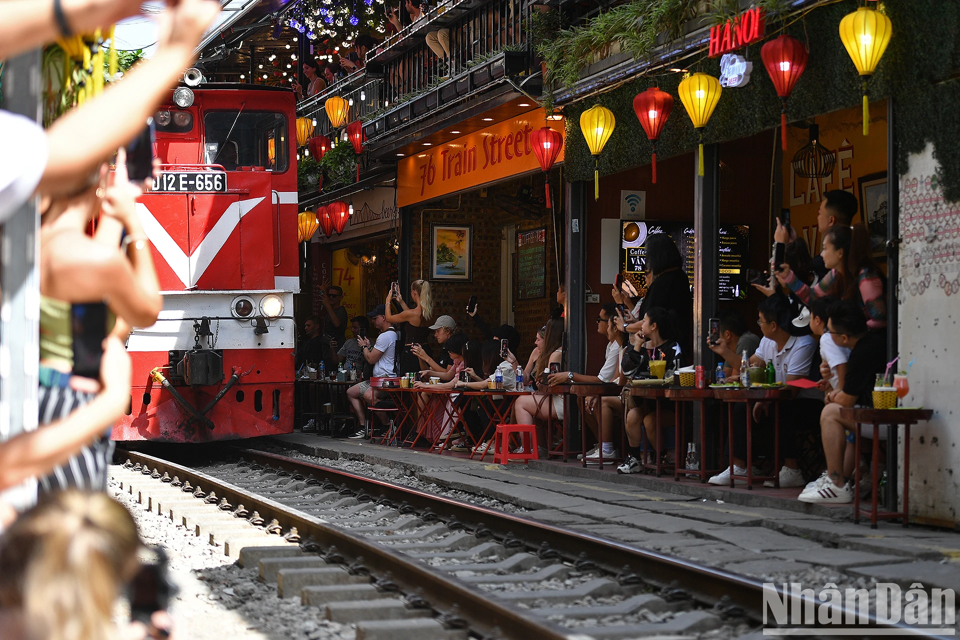 [Photo] การค้นหาแนวทางที่ลงตัวและมีประสิทธิภาพสำหรับ “ร้านกาแฟริมถนนบนรถไฟ” ภาพที่ 17