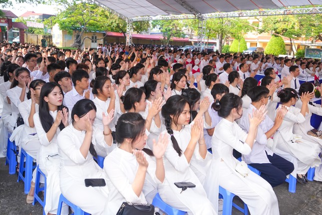 พิธีเปิดพิเศษบนเกาะ Bach Long Vi ภาพ 2