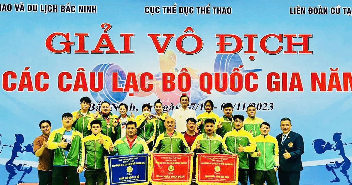 Đấu hiệu quả, Thạch Kim Tuấn và đội cử tạ TPHCM xếp nhất giải vô địch các câu lạc bộ quốc gia