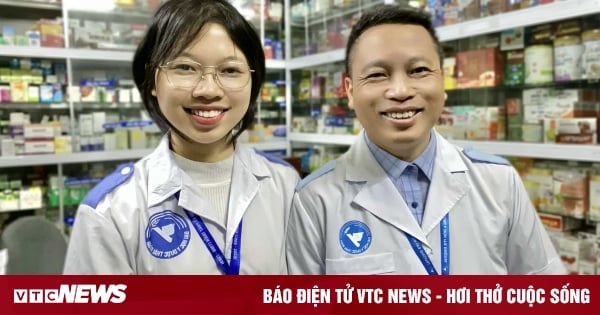 Bố và con – đôi bạn đồng niên đặc biệt của trường Y