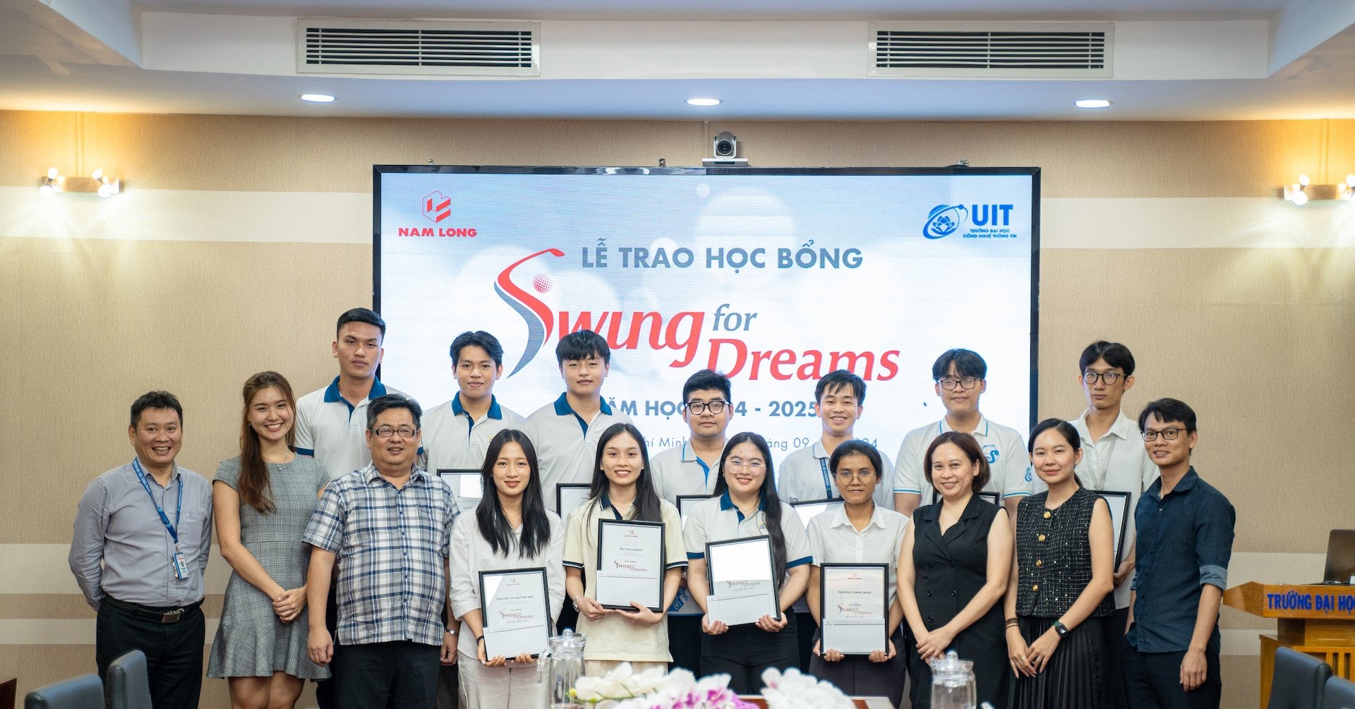 Nam Long trao 72 suất học bổng cho sinh viên TP.HCM