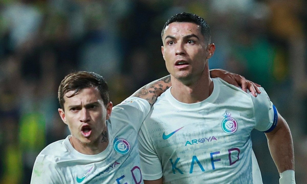 Ronaldo ghi bàn và kiến tạo ở trận thứ 1.200