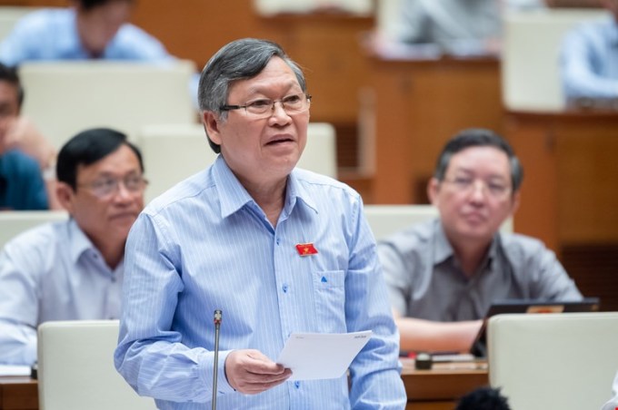 Delegado de Van Tam (miembro permanente del Comité Jurídico) en el parlamento. Foto: Medios de la Asamblea Nacional