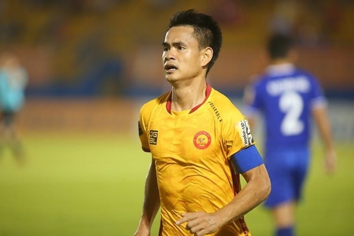 Hoang Dinh Tung ist eine Fußballlegende von Thanh Hoa.