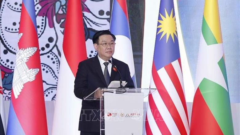 'Turning danger into opportunity', for a prosperous and sustainable ASEAN Community photo 1