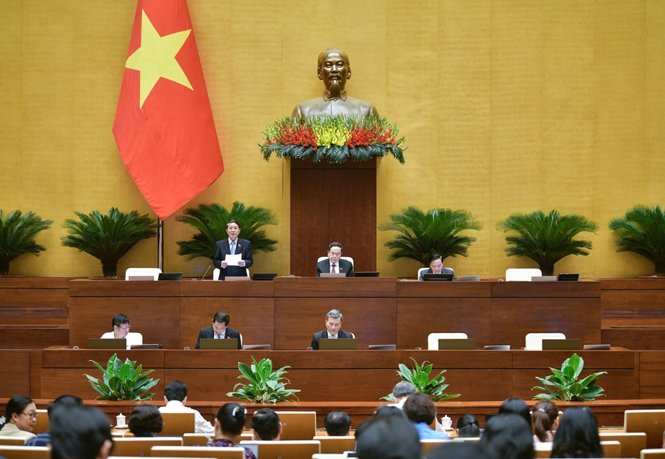 Vice Chairman of the National Assembly Nguyen Duc Hai chaired the meeting.