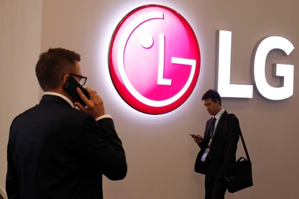 LG Electronics Jumps Into the Internet-Free AI Feature Race