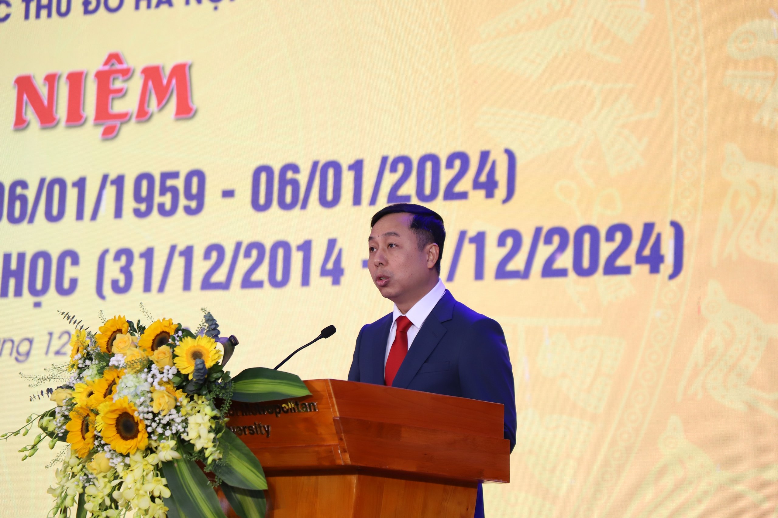 Hiệu trưởng trường đại học công lập duy nhất UBND Hà Nội quản lý: 