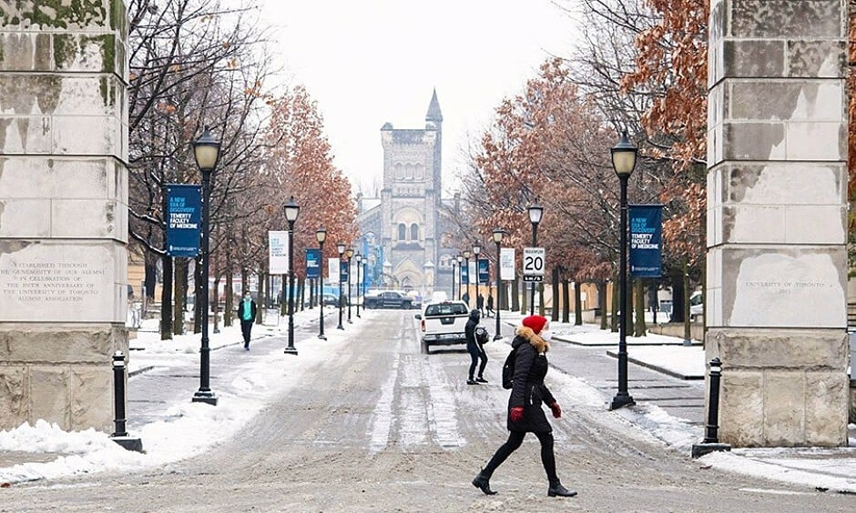 Du học sinh đến Canada phải có nhiều tiền tiết kiệm hơn