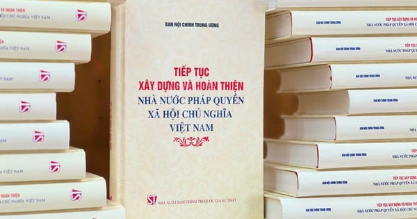 សម្ពោធសៀវភៅ ស្តីពីការកសាងនីតិរដ្ឋ សង្គមនិយម