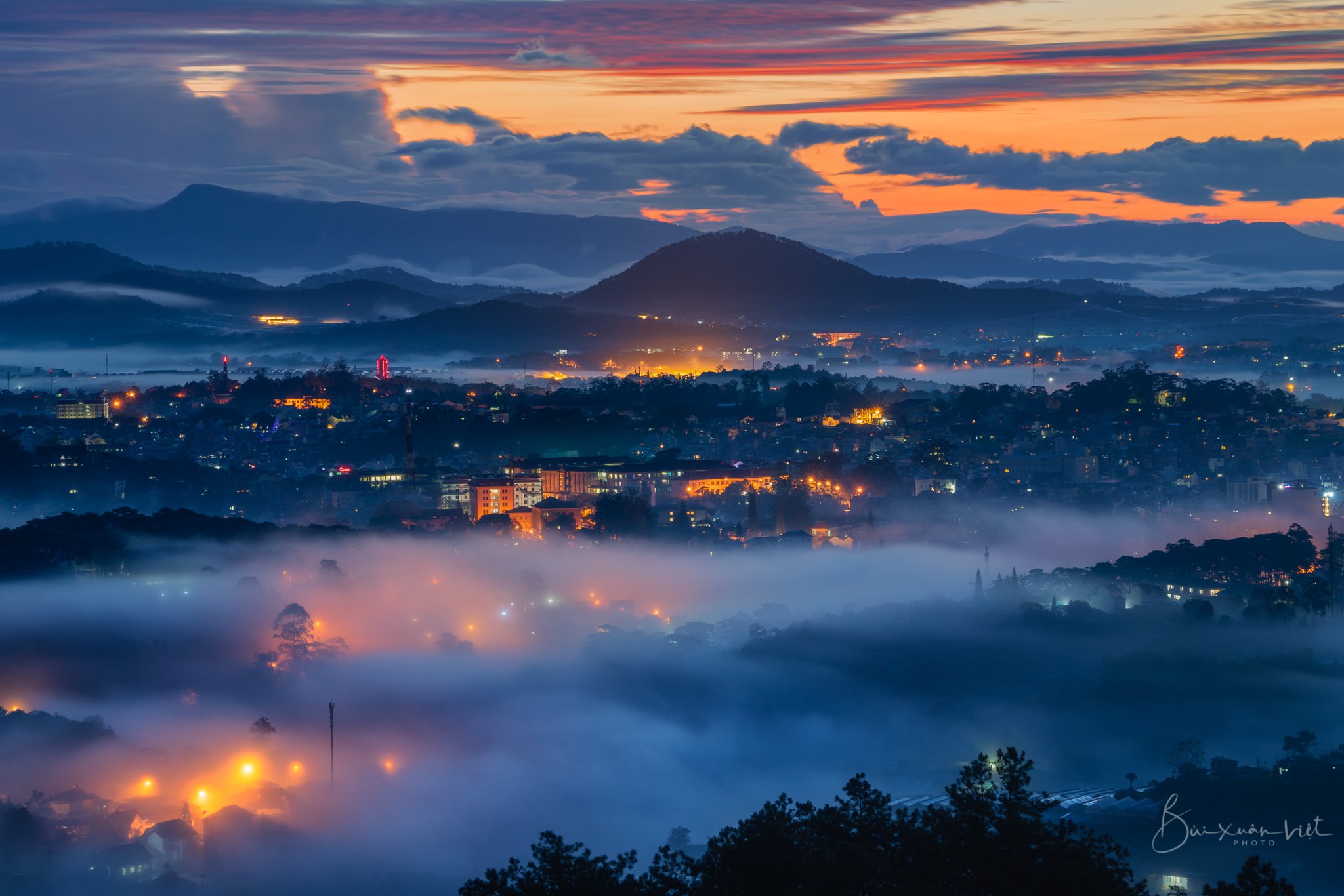 Việt Nam đẹp huyền ảo trong Bộ ảnh 'Việt Nam in clouds'