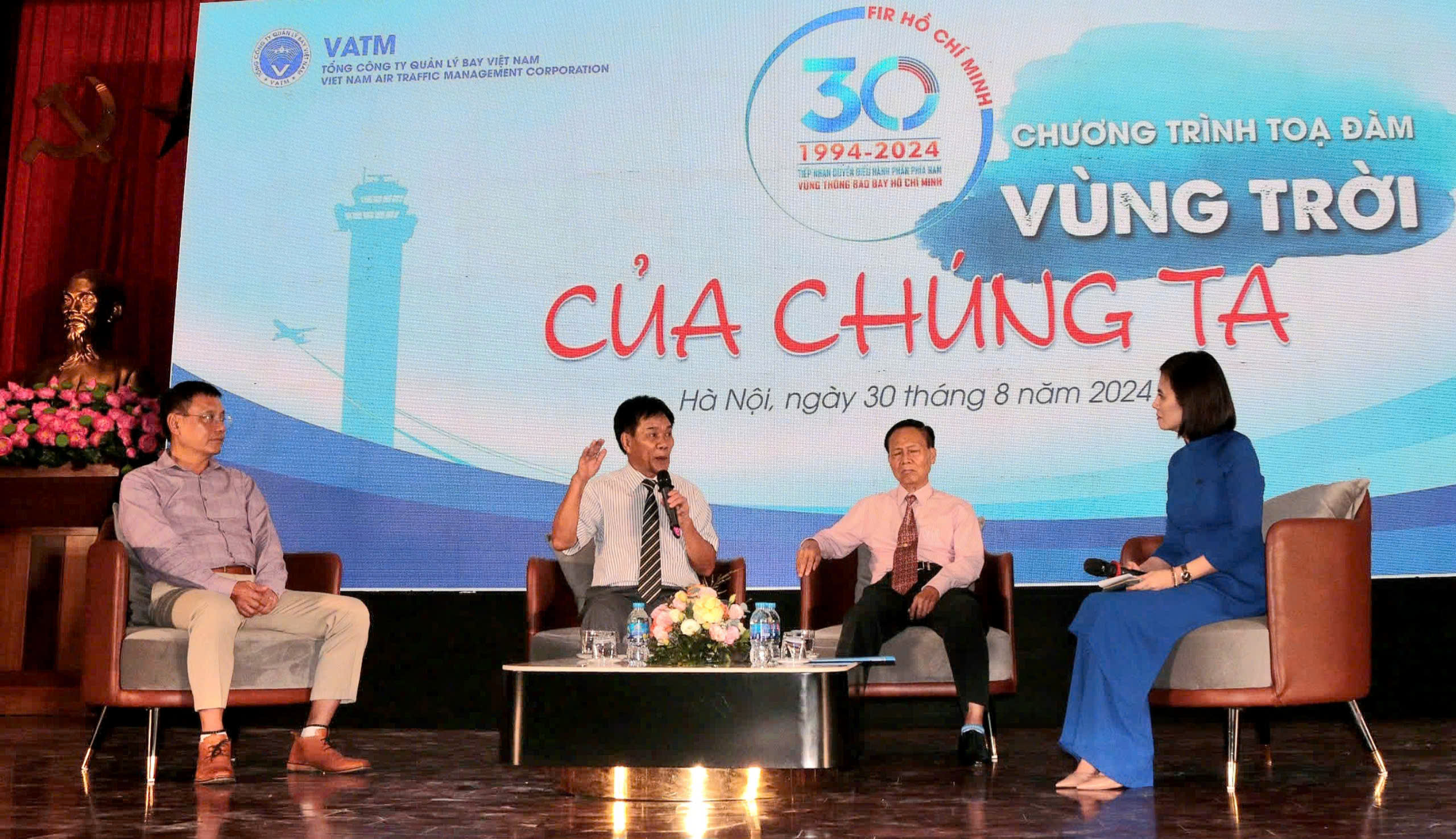 30 năm Việt Nam giành quyền điều hành Vùng thông báo bay Hồ Chí Minh- Ảnh 2.