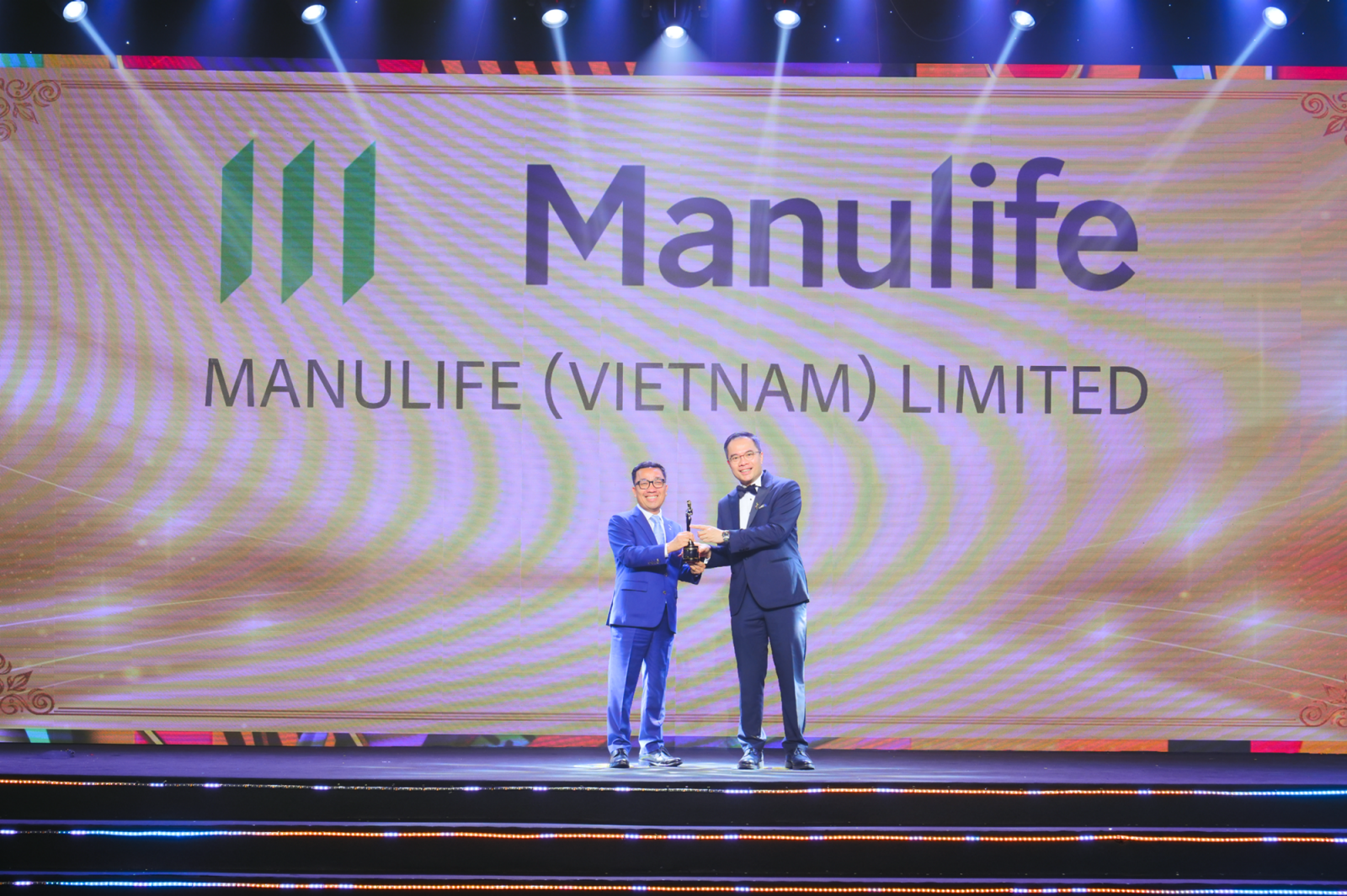 Manulife Vietnam recibe el reconocimiento por sexta vez consecutiva como "Mejor lugar de trabajo en Asia"