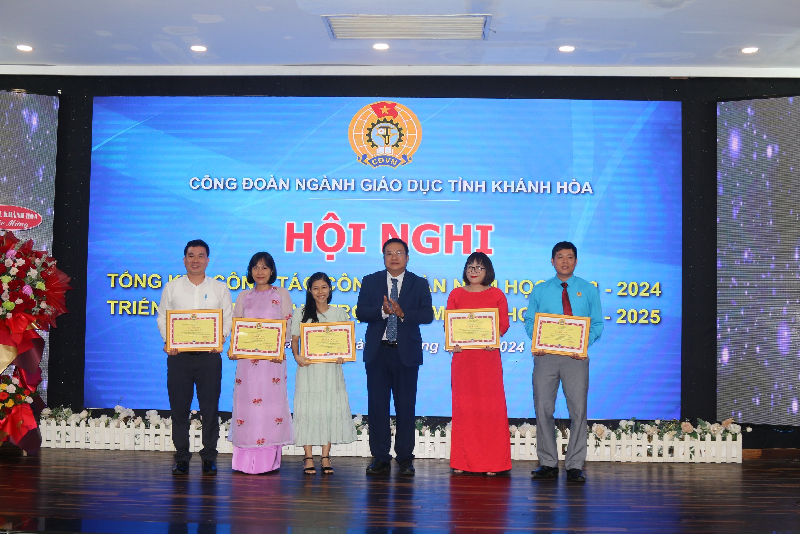 Công đoàn ngành Giáo dục Khánh Hoà triển khai nhiệm vụ năm học 2024-2025- Ảnh 2.