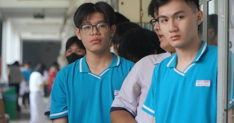 Licenciatura en lengua inglesa en Ciudad Ho Chi Minh, puntuación de referencia común 24