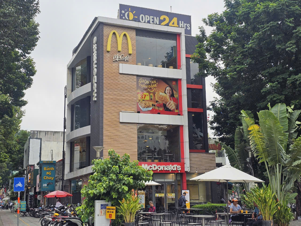 Mặt bằng McDonald’s sắp trả tại quận 1 đắt cỡ nào?- Ảnh 1.