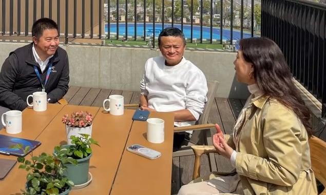 Le magnat Jack Ma revient en Chine pour vendre des photos 1