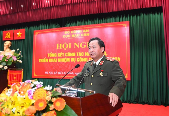 Proposal to award the title of National Emulation Fighter to a police major general