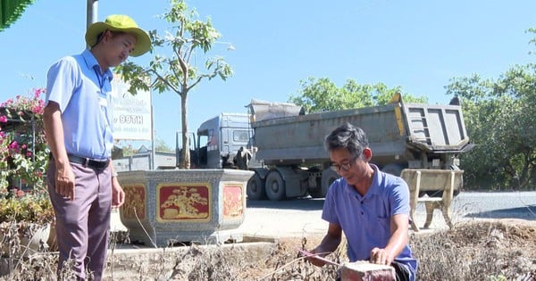 Một anh nông dân Bình Phước hiến 1ha đất, chặt 515 cây cao su để xã mở rộng đường