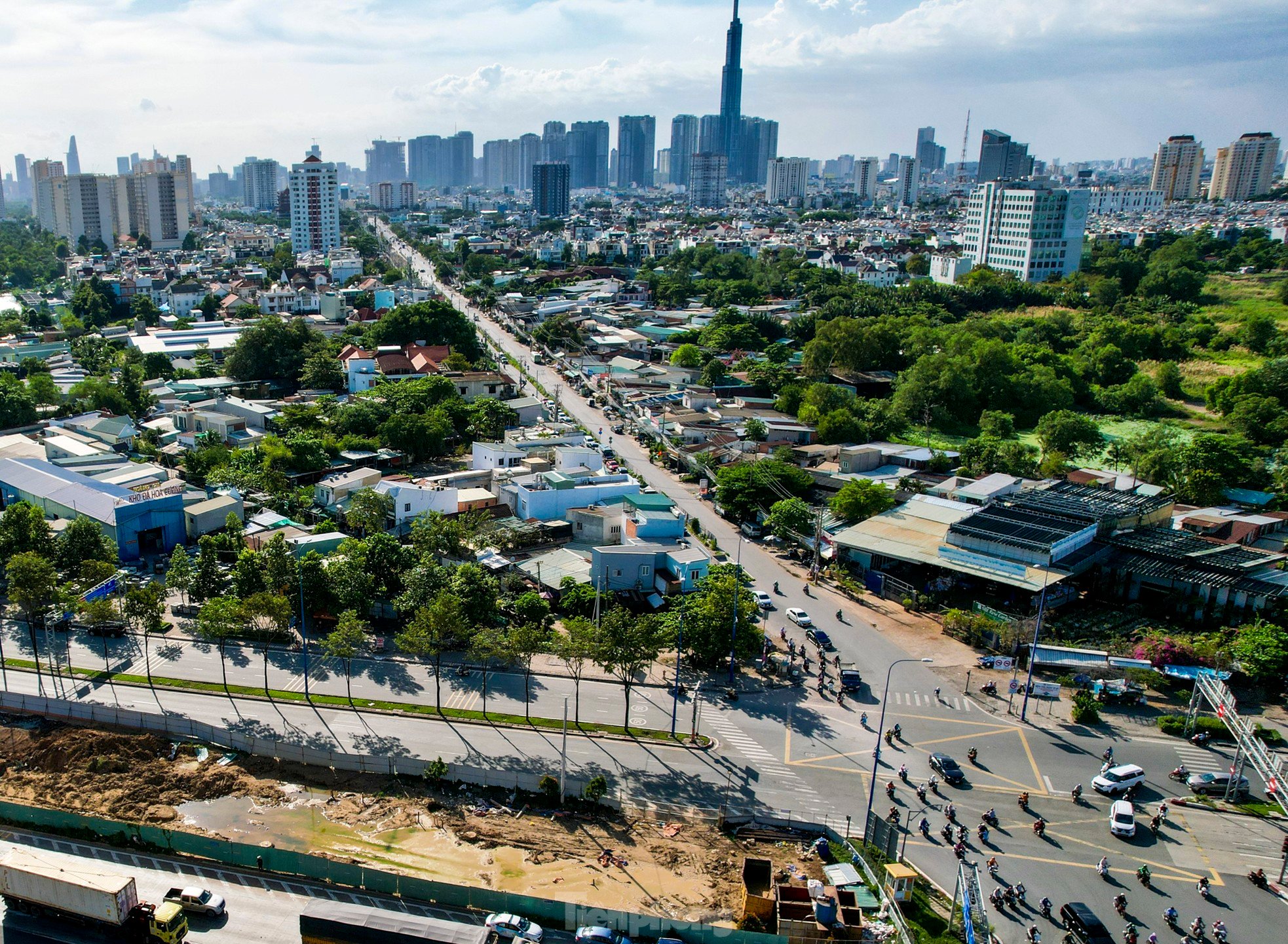 Construcción de la ampliación de 2,5 km de la calle Luong Dinh Cua: aún desordenada después de 9 años (foto 15)