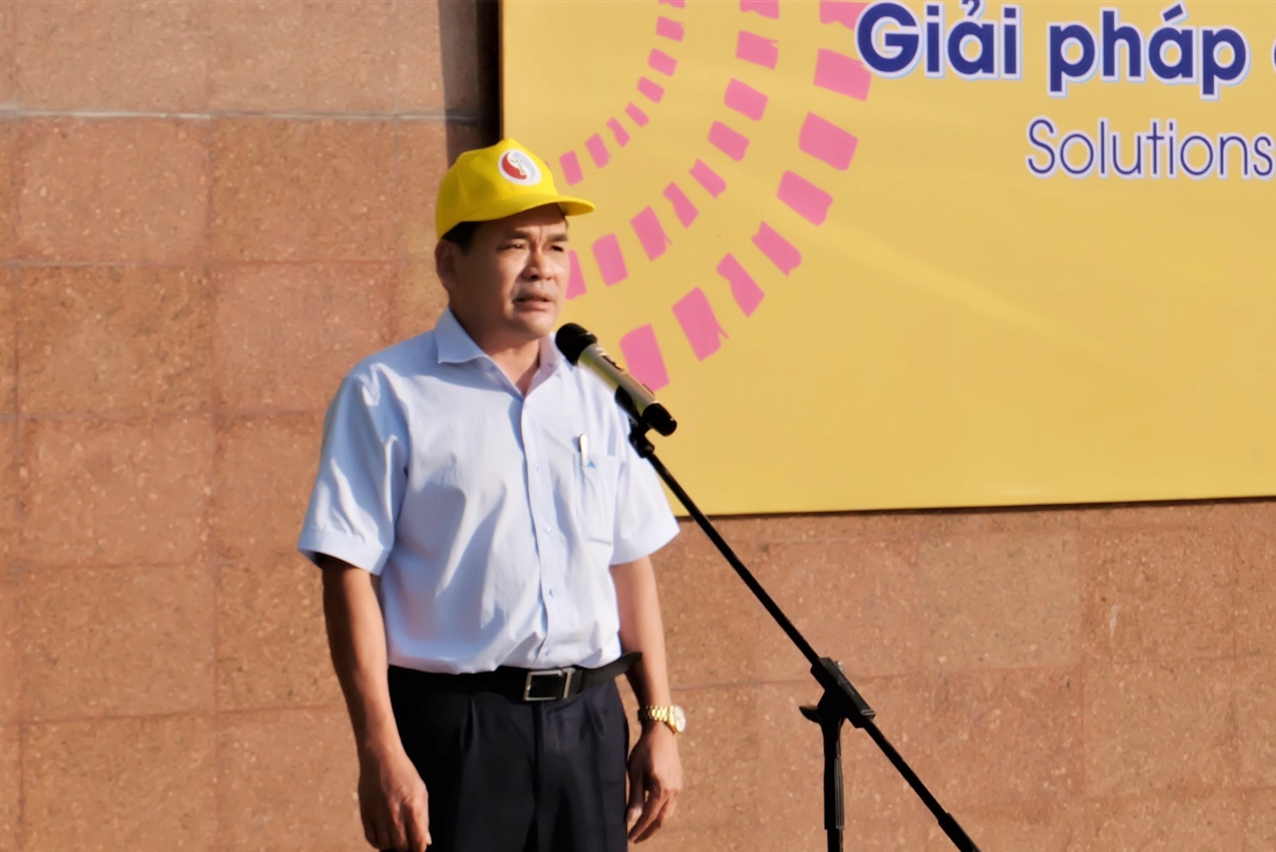 El Sr. Tran Thanh Ha, Director del Departamento de Recursos Naturales y Medio Ambiente, inauguró el programa. Foto: M.L.