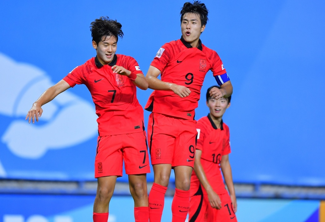 Noticias de fútbol de hoy (30 de junio): Determinando el partido final de Asia Sub-17, MU da la bienvenida a su primer nuevo jugador