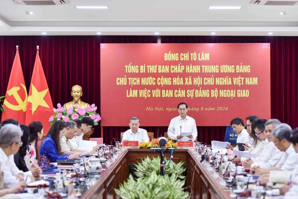 Tổng Bí thư, Chủ tịch nước Tô Lâm: Ngoại giao phải vươn lên tầm cao mới - 1