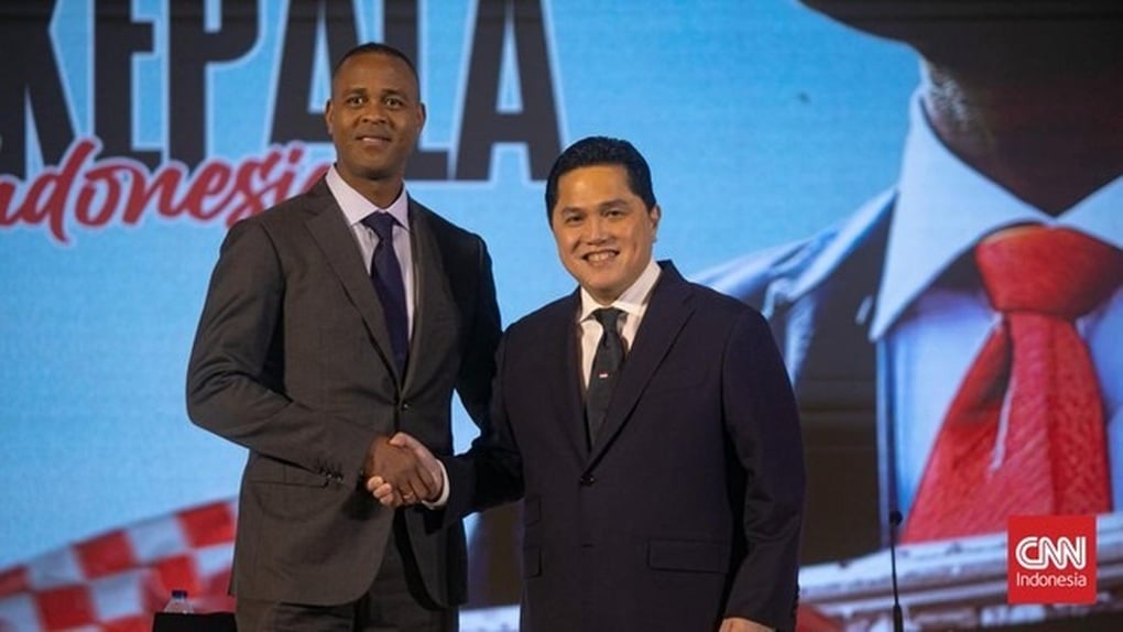 Patrick Kluivert lần đầu lên tiếng khi đảm nhiệm HLV tuyển Indonesia - 1