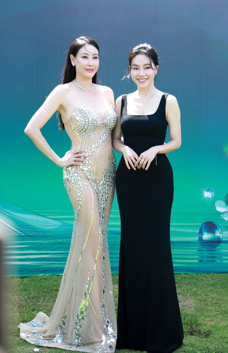 Mỹ nhân đua nhau khoe sắc trên thảm đỏ công bố vương miện Miss Grand Vietnam 2024