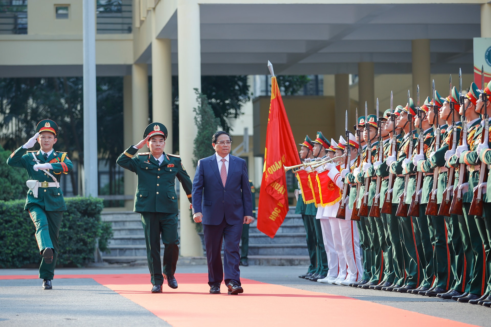 Thủ tướng: Xây dựng Học viện Kỹ thuật quân sự thành thương hiệu có tiếng trong khu vực và trên thế giới- Ảnh 1.