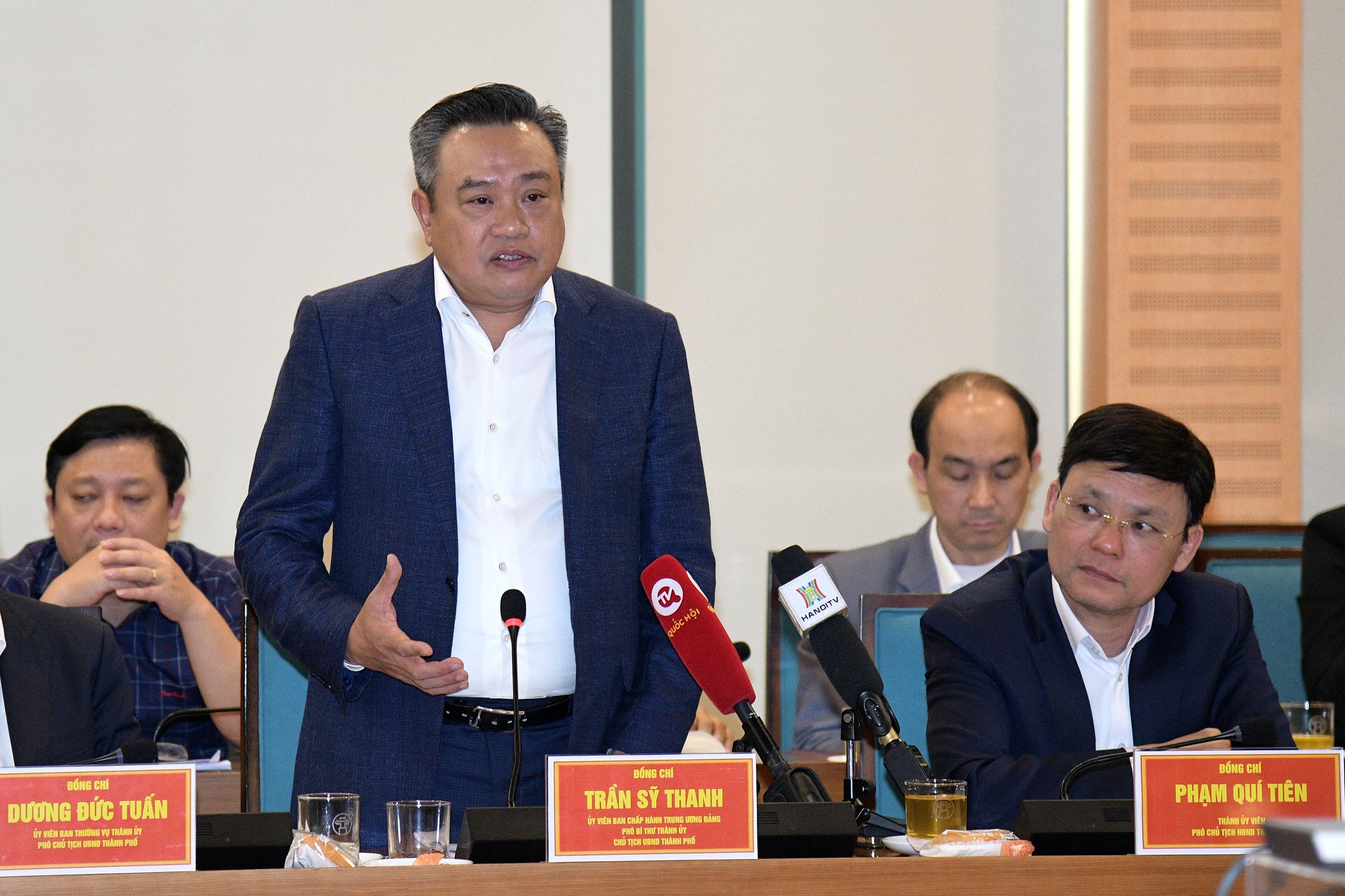 국회 부의장 응우옌 득 하이는 하노이 인민위원회와 함께 결의안 43/2022/QH15의 시행에 관한 실무 회의를 주재했습니다.