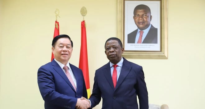 Fomentando la solidaridad, la amistad y la cooperación tradicionales entre Vietnam y Angola