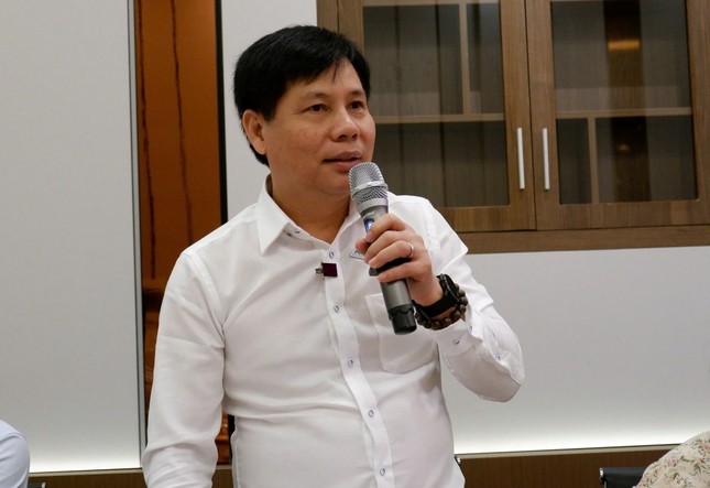 Head of HCMC metro department talks about the reason for the train's emergency stop photo 1