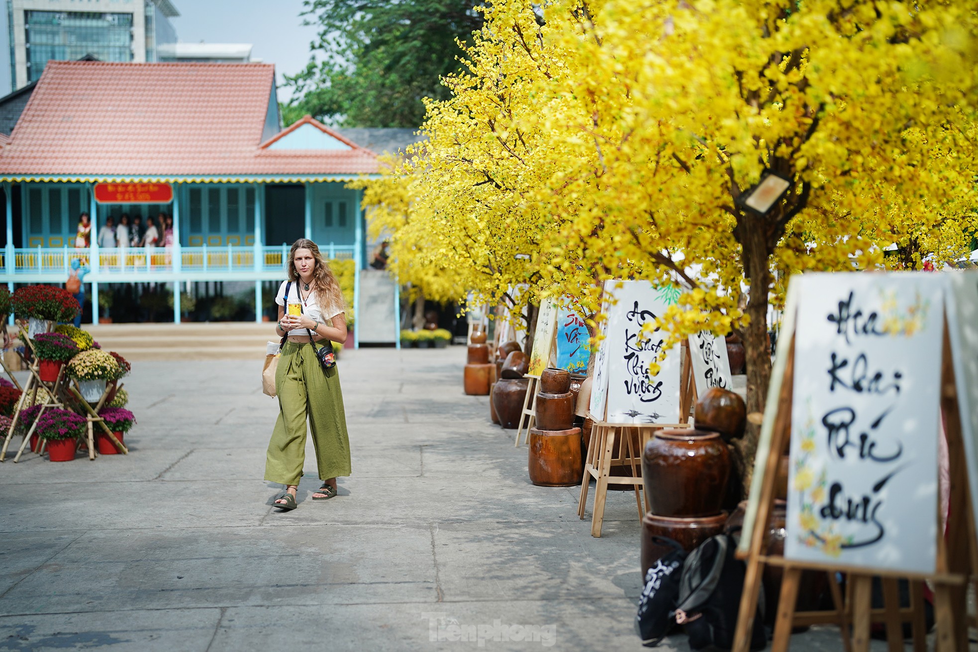 Les rues de Ho Chi Minh-Ville sont remplies de couleurs printanières, photo 13