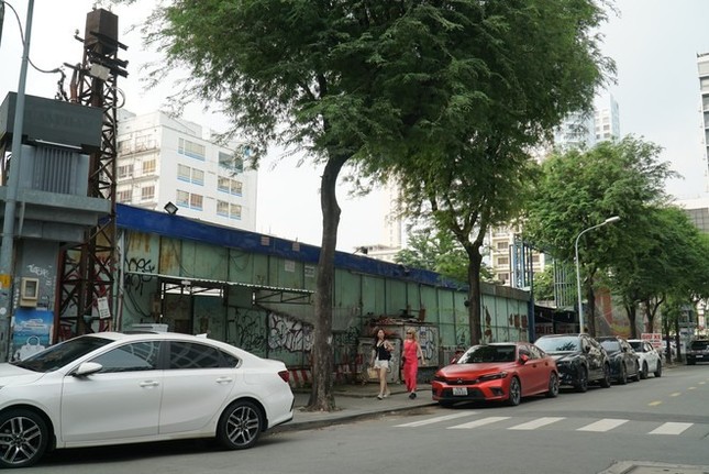 Pourquoi le District 1 a-t-il proposé de construire 6 terrains de premier choix à Ho Chi Minh-Ville comme parkings ? photo 12