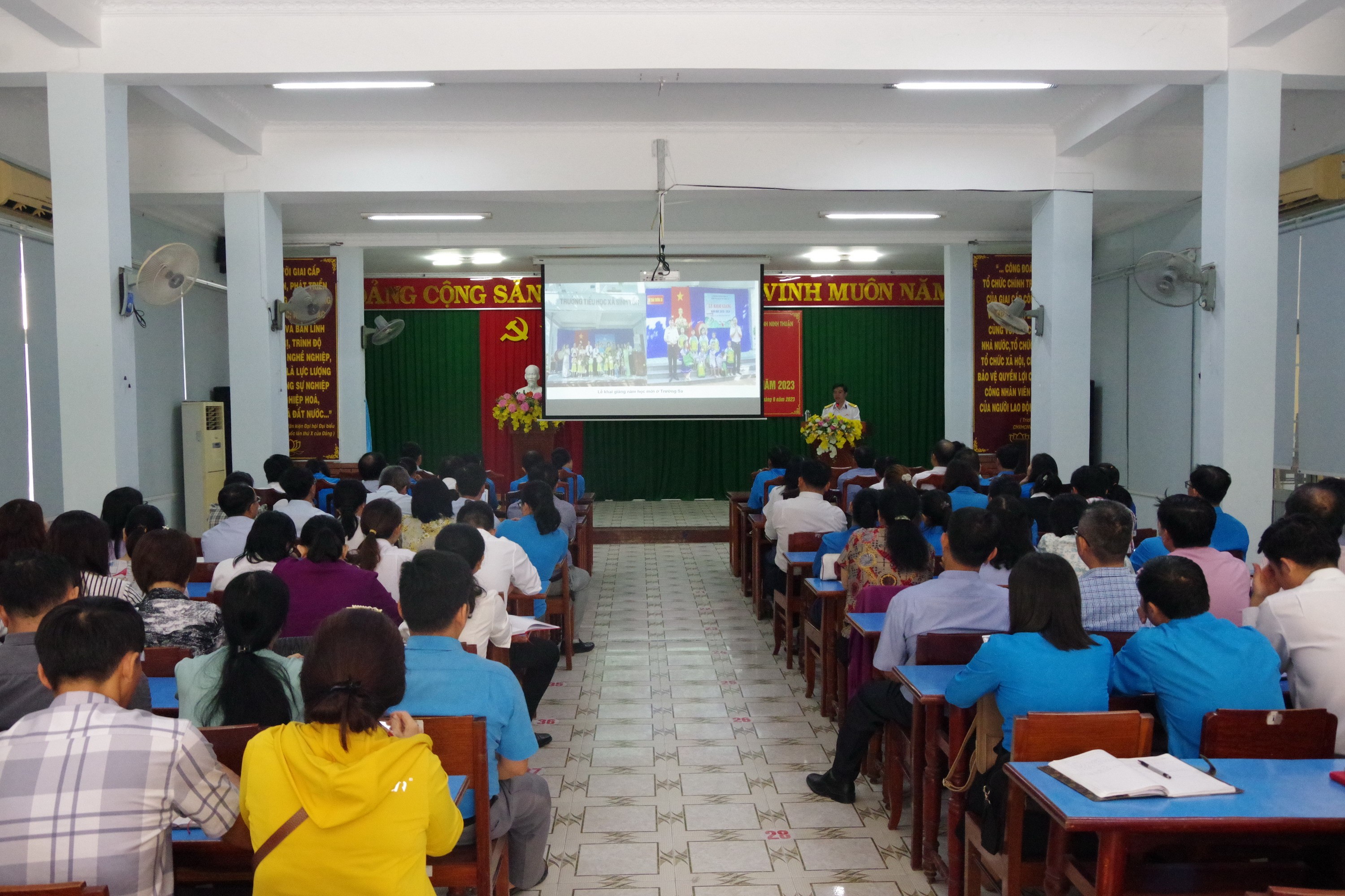 Event - Propaganda about the sea and island situation for people in Ninh Thuan province (Image 3).