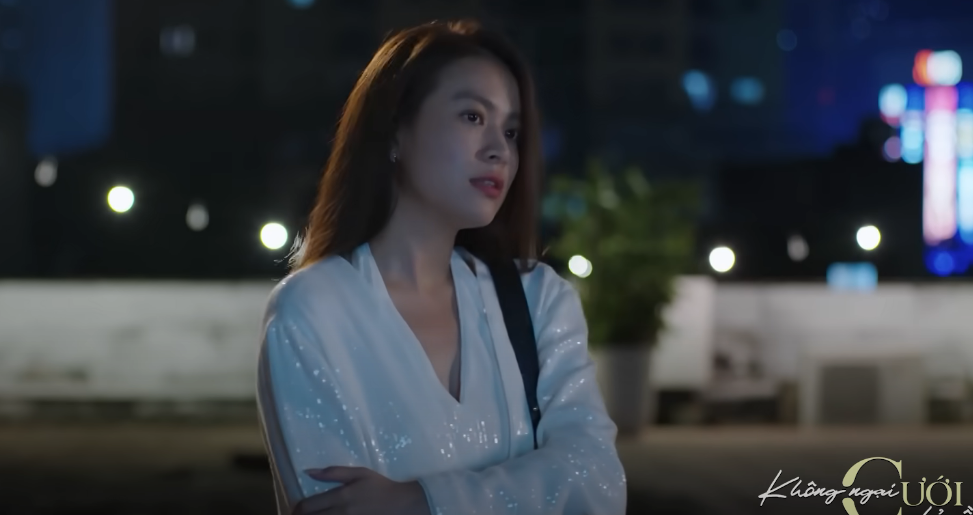 Phong hẹn Yến đến một địa điểm vô cùng lãng mạn để tỏ tình.