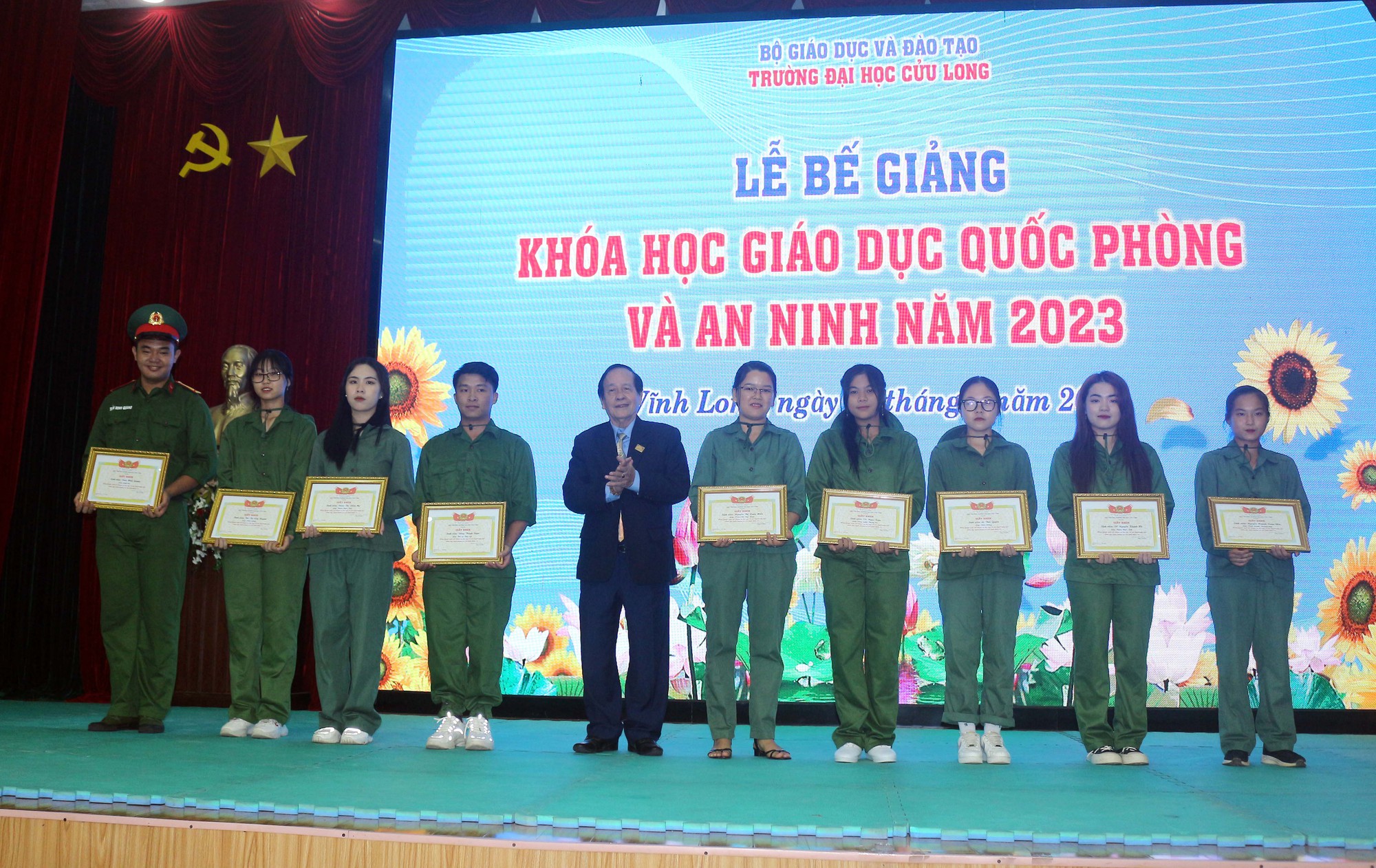 Trường ĐH Cửu Long bế giảng khóa học trải nghiệm đặc biệt - Ảnh 5.