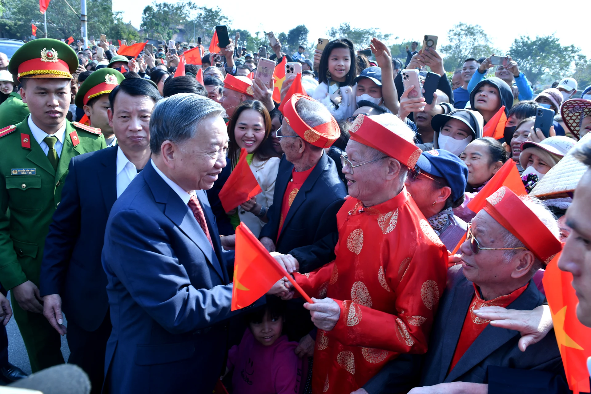 [Ảnh] Tổng Bí thư Tô Lâm thăm và làm việc tại tỉnh Bắc Ninh ảnh 7