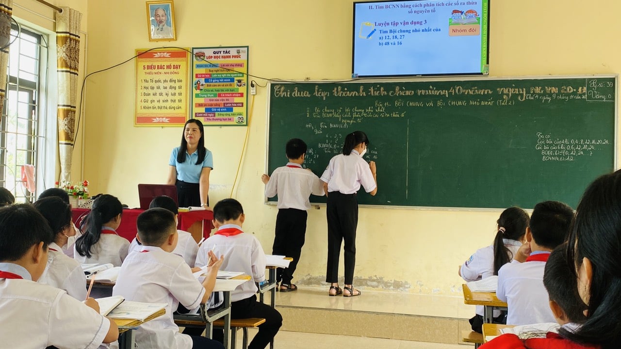 Escuela secundaria Nguyen Tat: un punto brillante en la enseñanza y el aprendizaje en el distrito de Can Loc, provincia de Ha Tinh, 5