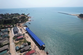 Proposal for urgent dredging and clearing of waterways at Cua Tung fishing port by socialization