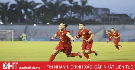 Màn ngược dòng của Hồng Lĩnh Hà Tĩnh và dấu ấn của Đinh Thanh Trung