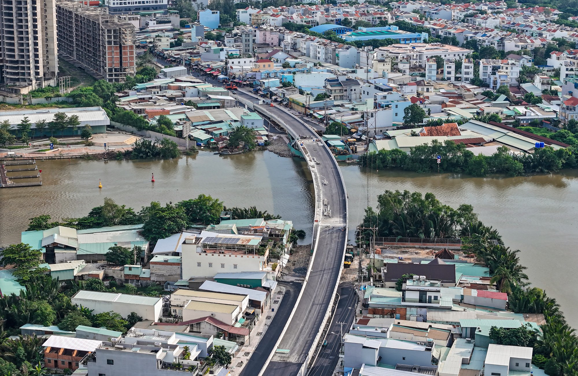 Tin tức sáng 21-11: Ngân hàng dồn dập tăng lãi suất tiết kiệm; Tính trợ cấp thất nghiệp như nào?  - Ảnh 7.