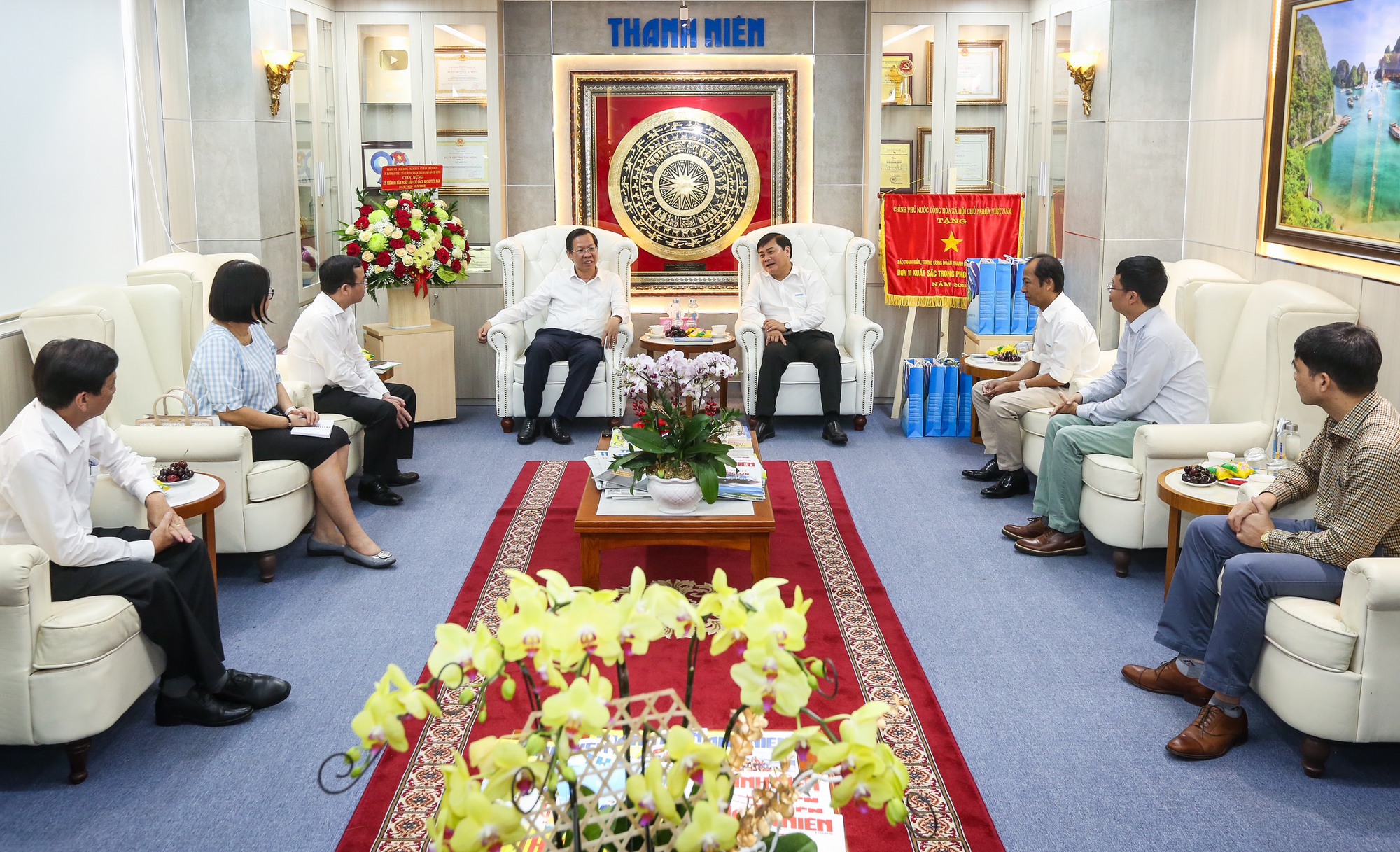 Chủ tịch Phan Văn Mãi: Báo Thanh Niên đã đồng hành rất tích cực với TP.HCM - Ảnh 2.